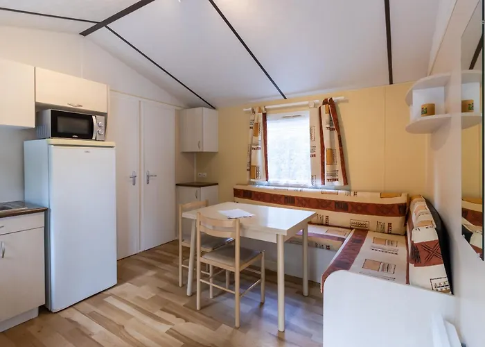 Mobilhome Le Noyer * Saint-Pompont